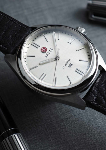 Aevig Thor White