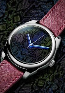 Awake-sơn-mai-year-of-the-sssnake-1 15