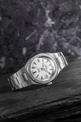 Nivada Grenchen F77 MK 2 White Date 69014A77