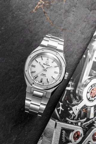 Nivada Grenchen F77 MK 2 White NoDate 68046A77