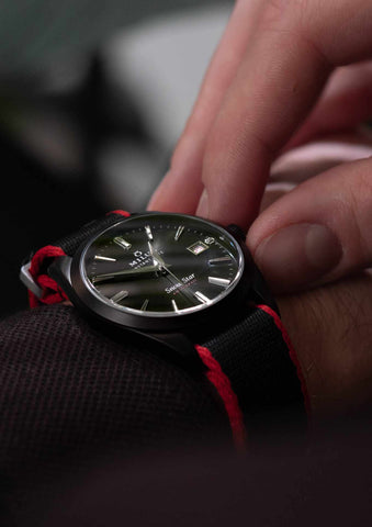 MILUS - Snow Star - Dark Matter