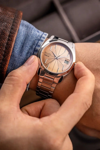 Nivada Grenchen Antarctic Spider Salmon 32042A