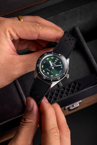 Nivada Grenchen Antarctic Diver Green -No Date OUTLET