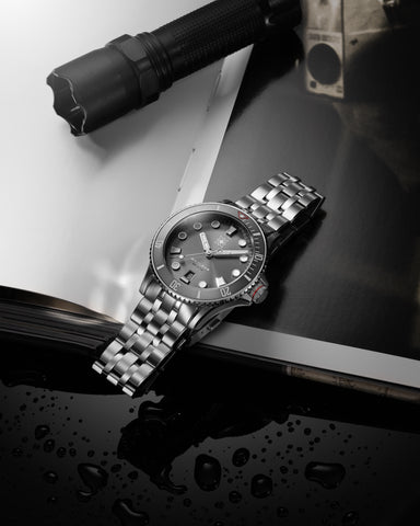 Second Hour Gin Clear MK III - Dark Rhodium