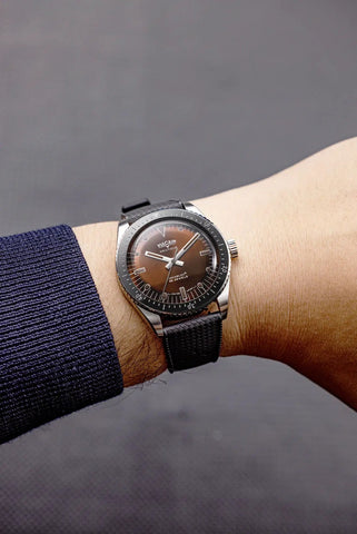 Vulcain Skindiver Nautique Brown