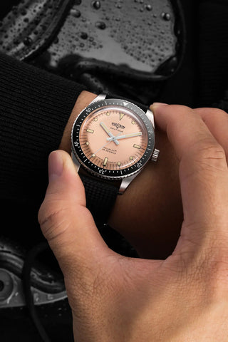 Vulcain Skindiver Nautique Salmon - Beige Lume