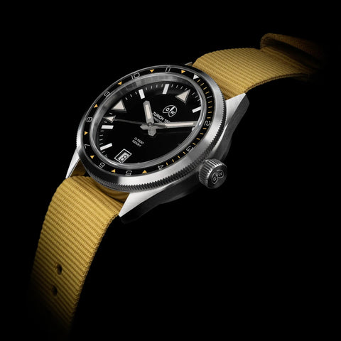 Ollech & Wajs OW C1000 A COSC