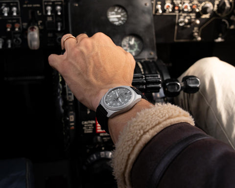 Formex AirField 40 mm Automatic - Tarmac Grey - 0661.1.6546