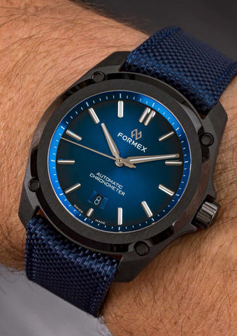 Formex Essence Leggera 43 Electric Blue