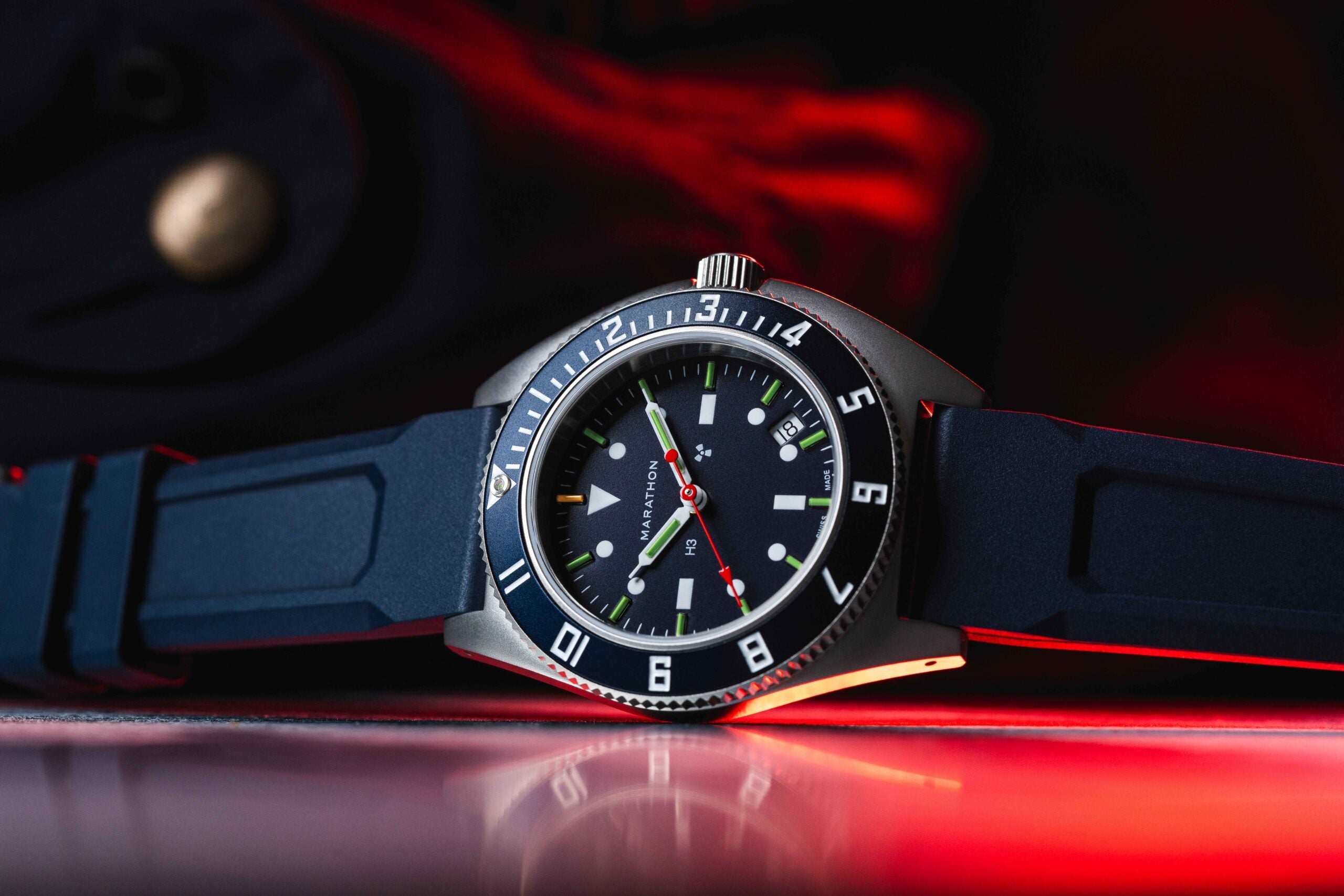 MARATHON SSNAV Steel Navigator Quartz - Black Dial - WW194001SS