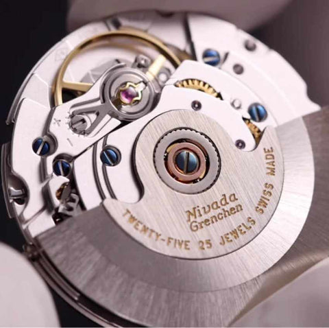 Nivada Grenchen Antarctic Diver Green - Date - 32053A