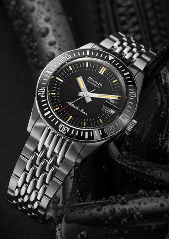 Nivada Grenchen Antarctic Diver Penguin