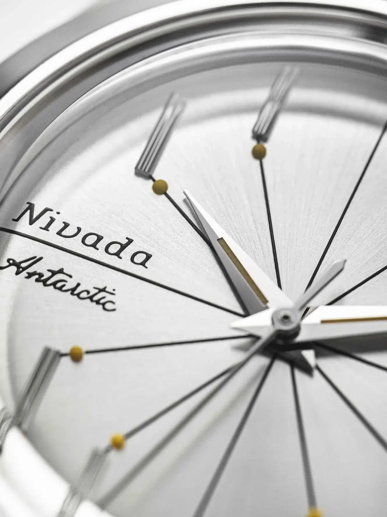 Nivada Grenchen Antarctic Spider 32023A – chronofactum.com
