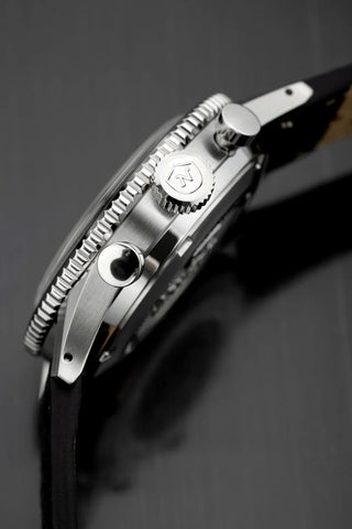 Nivada Grenchen Chronoking Inter Bezel 87042Q - GMT Bezel