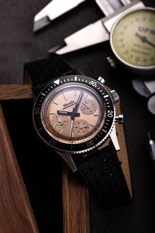 Nivada Grenchen Chronoking Salmon 87043Q