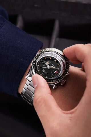 Nivada Grenchen Chronomaster Broad Arrow Inter Bezel 86056M - Stahlboden