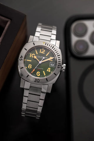 Nivada Grenchen Depthmaster - Numerals Date Green 14103A