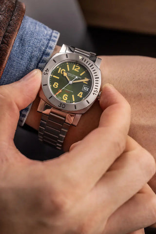 Nivada Grenchen Depthmaster - Numerals Date Green 14103A