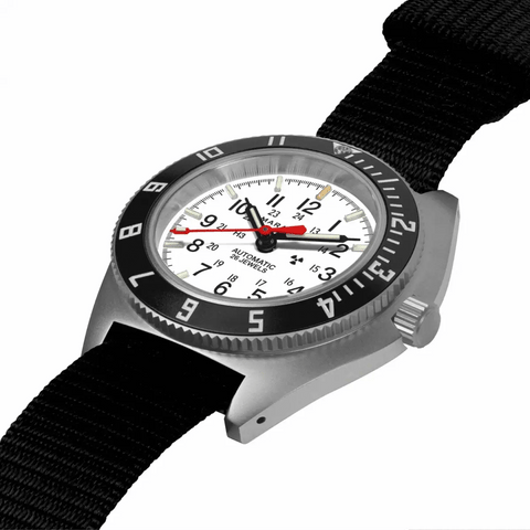 MARATHON 41mm Arctic Steel Navigator w/ Date Automatic (Arctic SSNAV-D Auto) - WW194030SS
