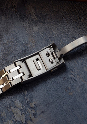 Second Hour Gin Clear Ripple Pale Aqua Limited Edition